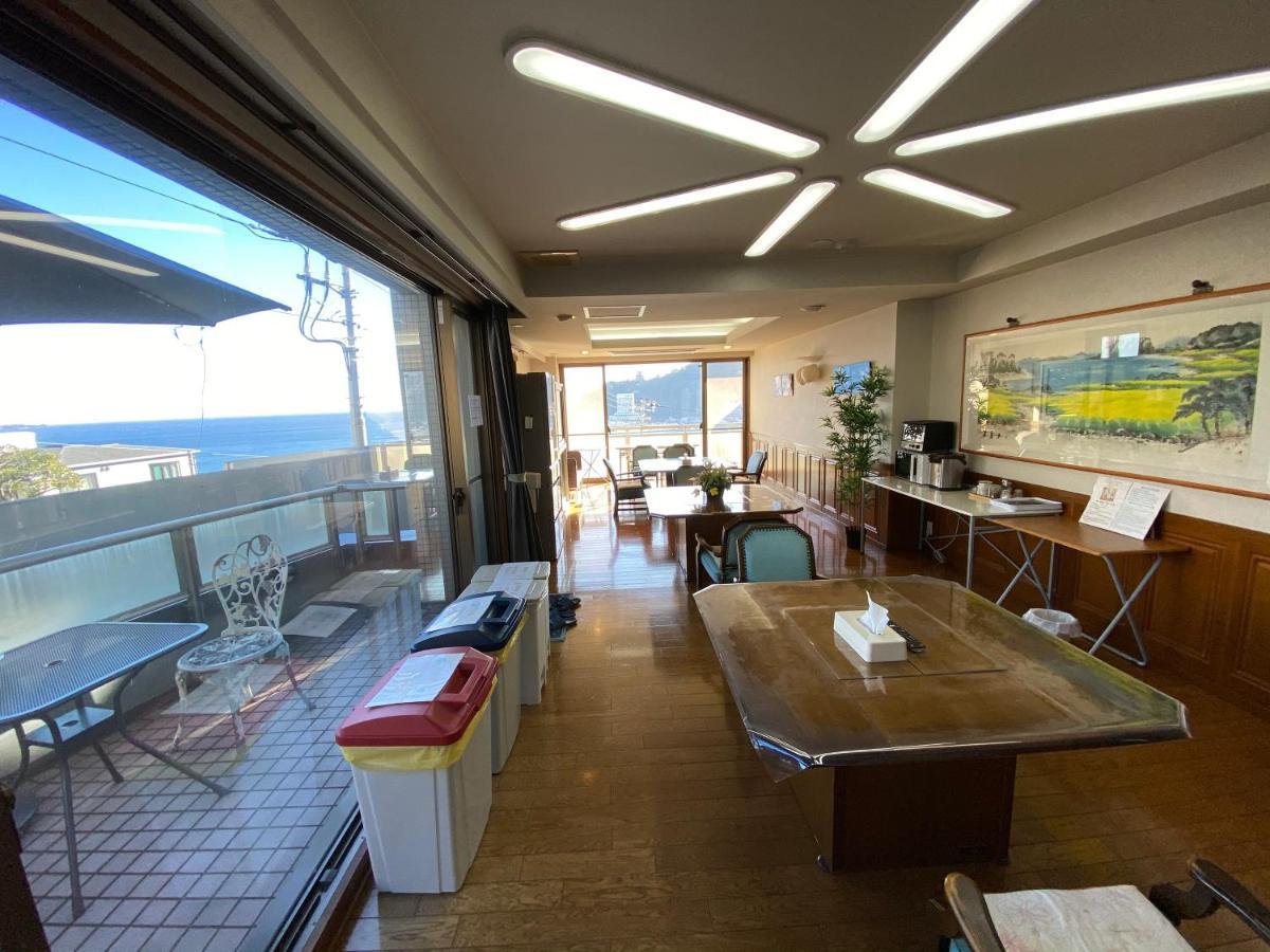 Atami Onsen Guest House Megumi Exterior photo